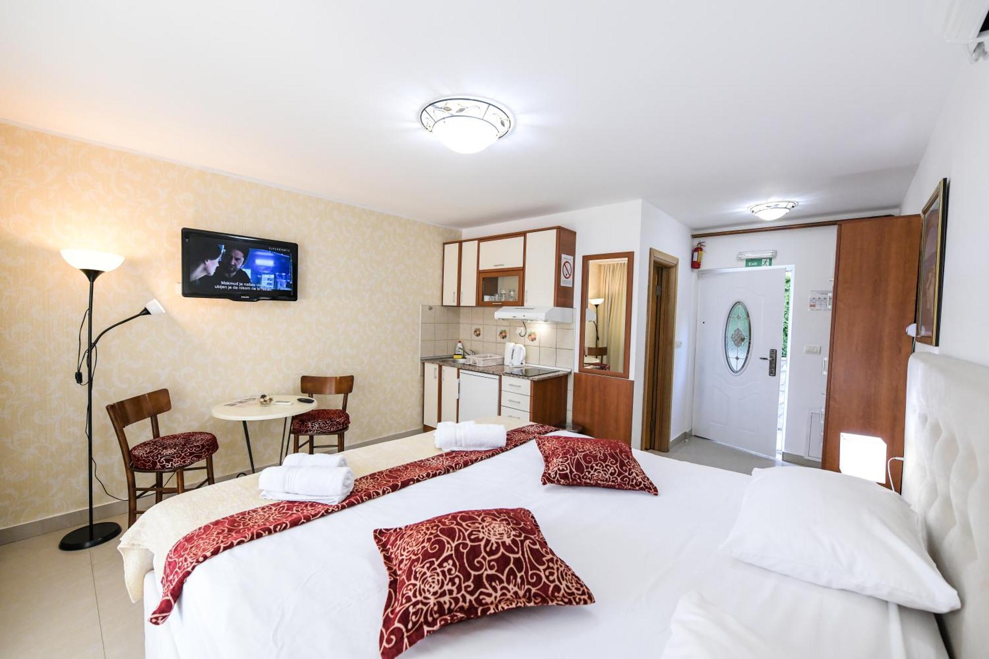 Suncani Breg Apartments Vrdnik Kamer foto